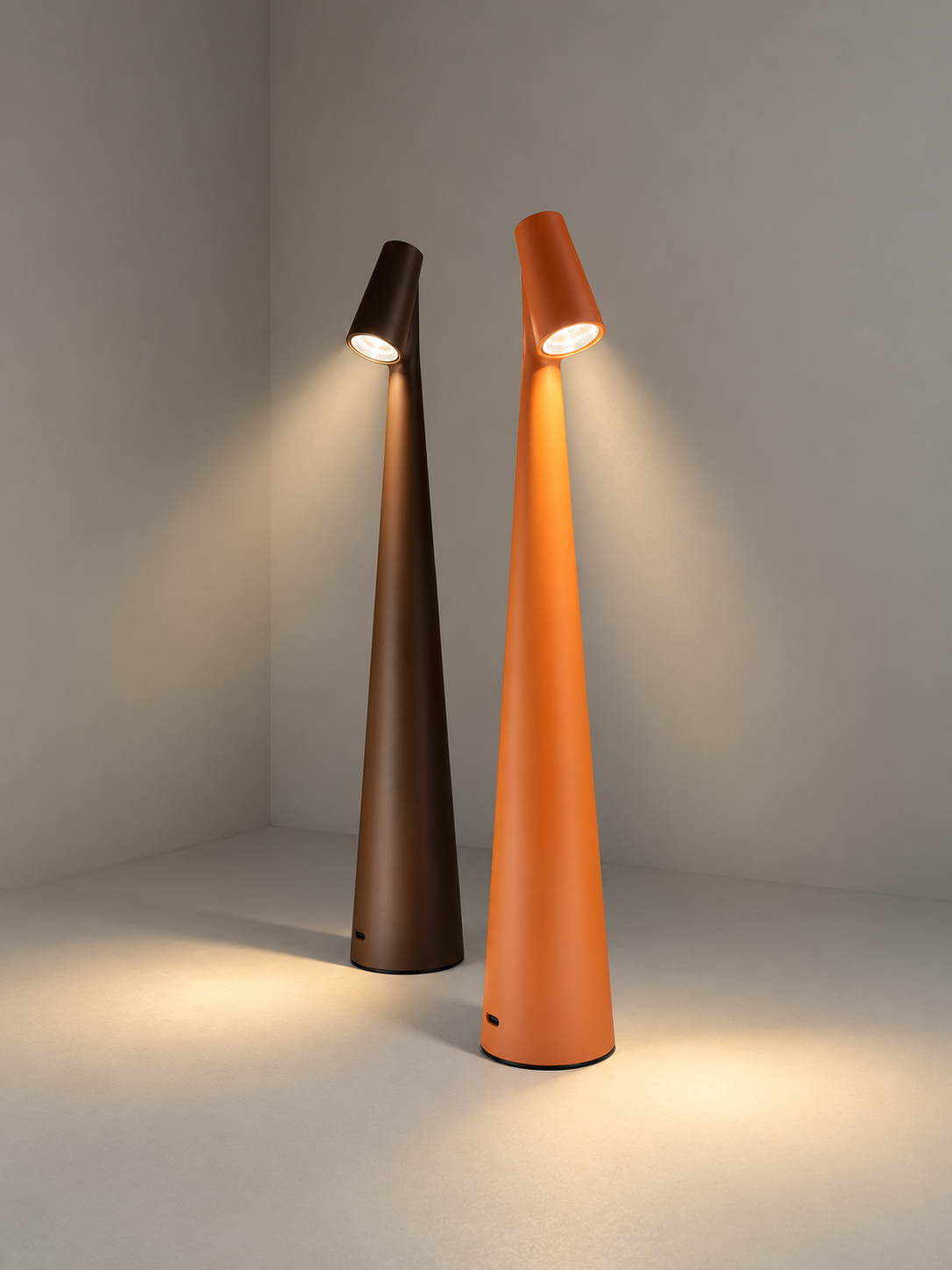 Obelisk Table Lamp – Walnut